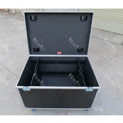 45.25″ x 20.25″ x 18.5″ Bottom Interior Cable Utility Trunk Touring Flight Case with Organizing Dividers