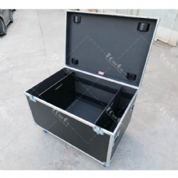 45.25″ x 20.25″ x 18.5″ Bottom Interior Cable Utility Trunk Touring Flight Case with Organizing Dividers