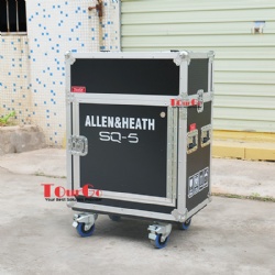 Aluminum Flip Flight Mixer Case for Allen & Heath SQ-5 Controller
