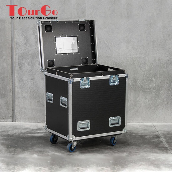 24 x 30 inch Tall Road Case