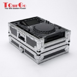 PIONEER CDJ-2000 OR 900 DJ FLIGHT CASE