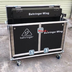 Flip Flight case DJ for Behringher wing